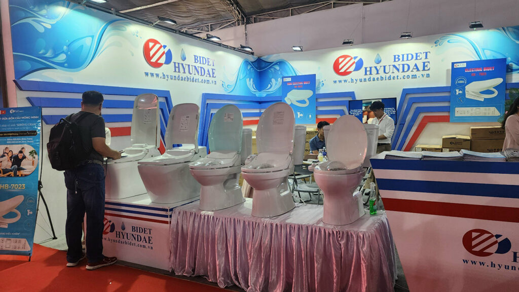 vòi rửa vệ sinh tự động